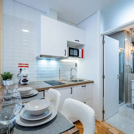 아파트 New Alegria In Town 2